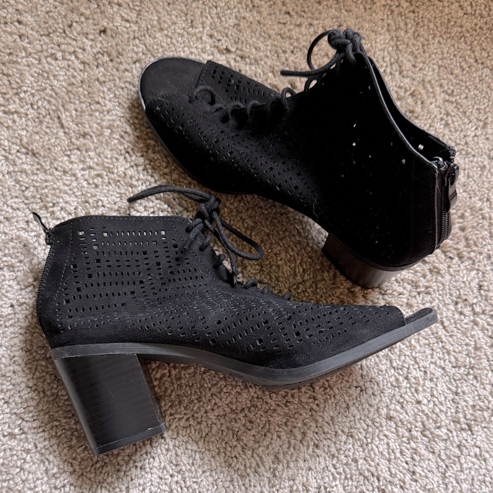 Lace Up Heeled Sandals